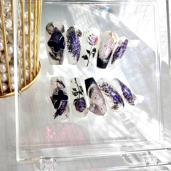 Reusable purple butterfly with rose nail handmade press on nail - Picture 1 of 3